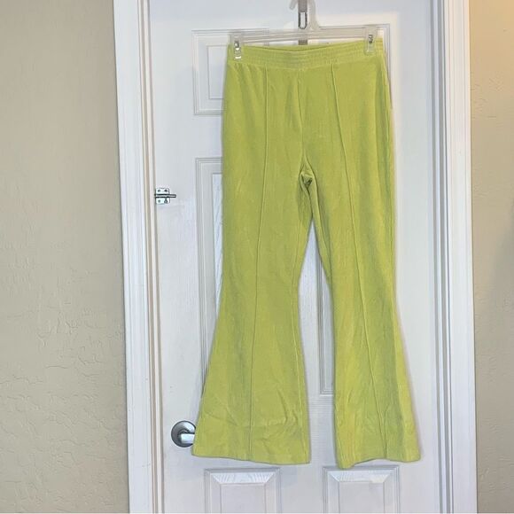 Aerie Women’s High-Rise Flare Corduroy Joggers Greenish-Yellow Size Medium - Picture 8 of 9
